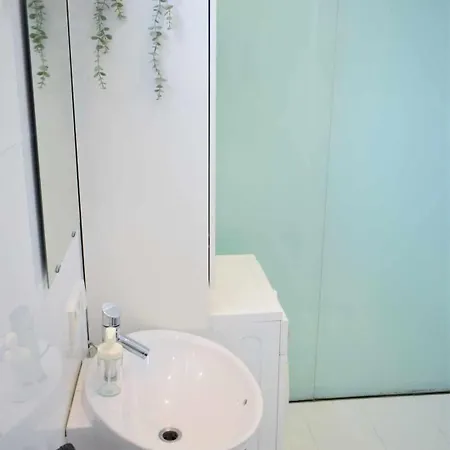 Atico De Arte Banado En Sol Apartment Sevilla