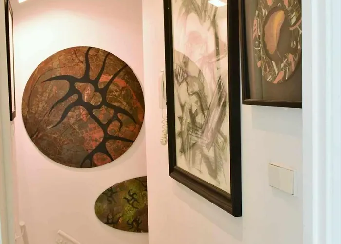 Apartamento ático De Arte Bañado En Sol Sevilla